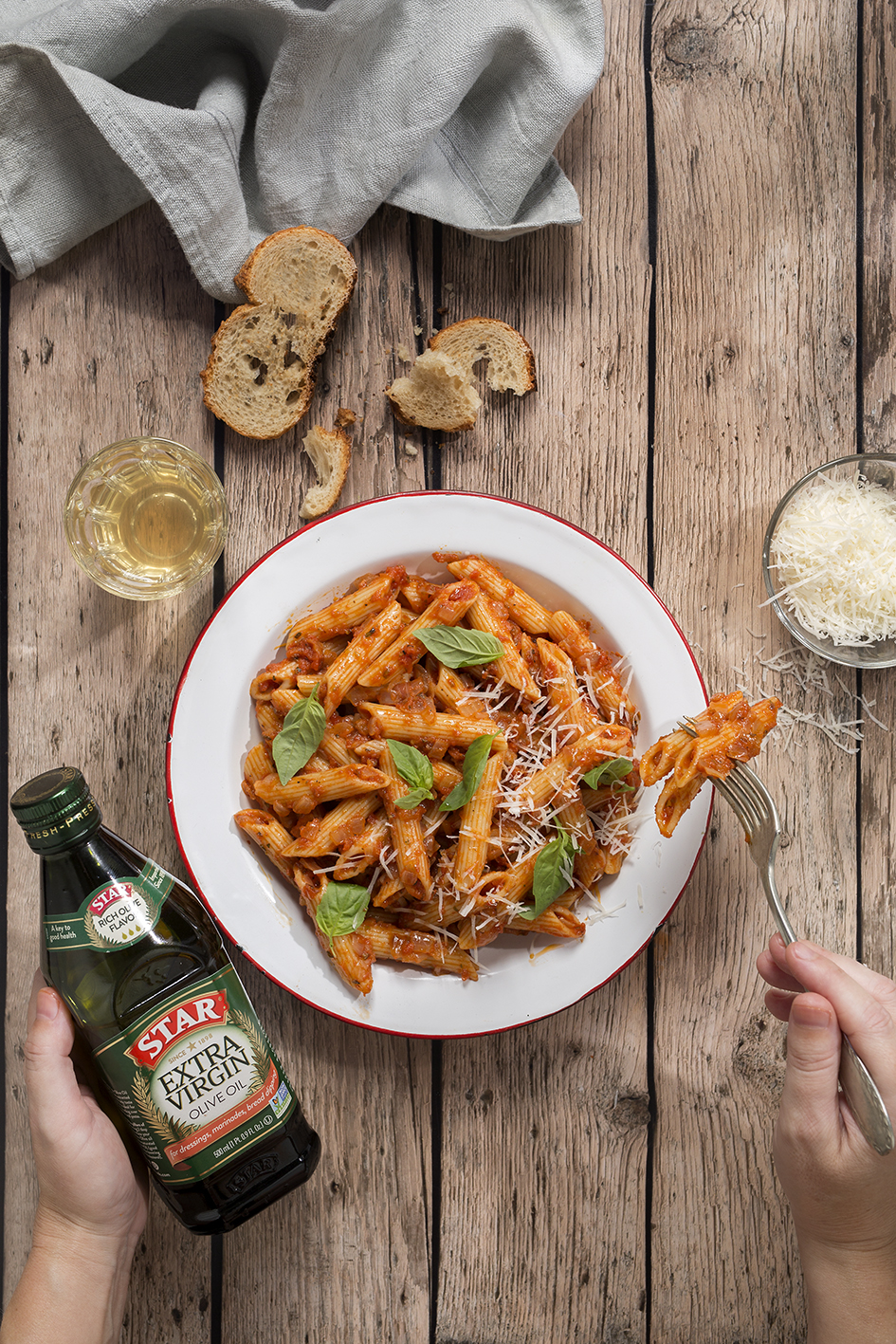 15-Minute Tomato Pasta