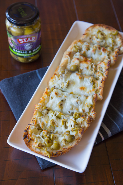 Garlic Olive Cheese Bread