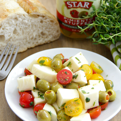 Marinated Olives, Mozzarella, &#038; Tomato Salad
