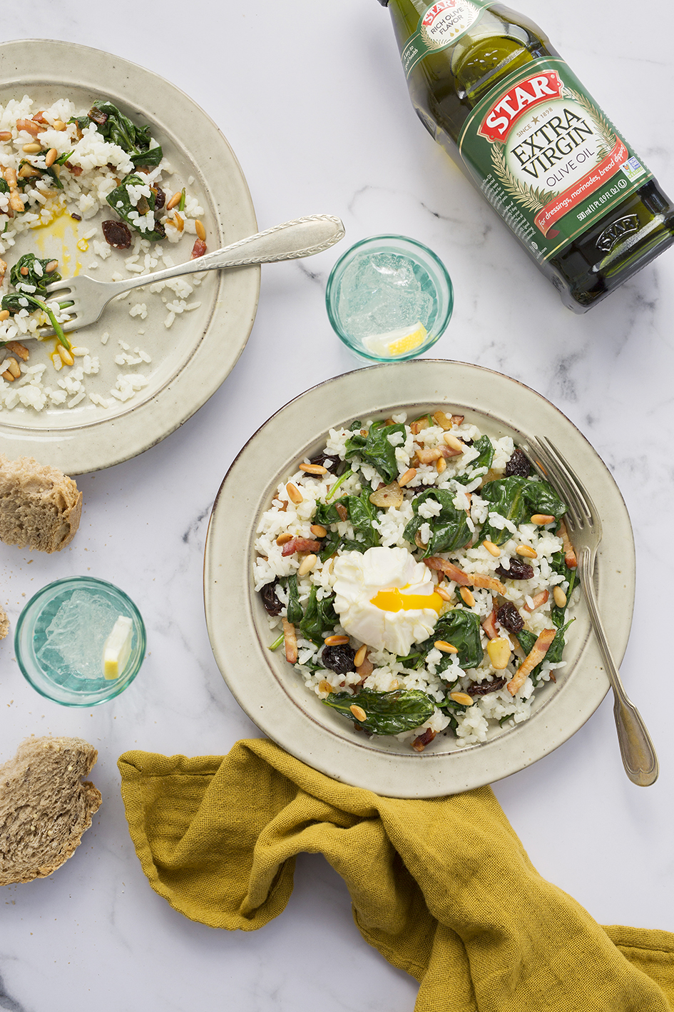 Rice with spinach and poached egg