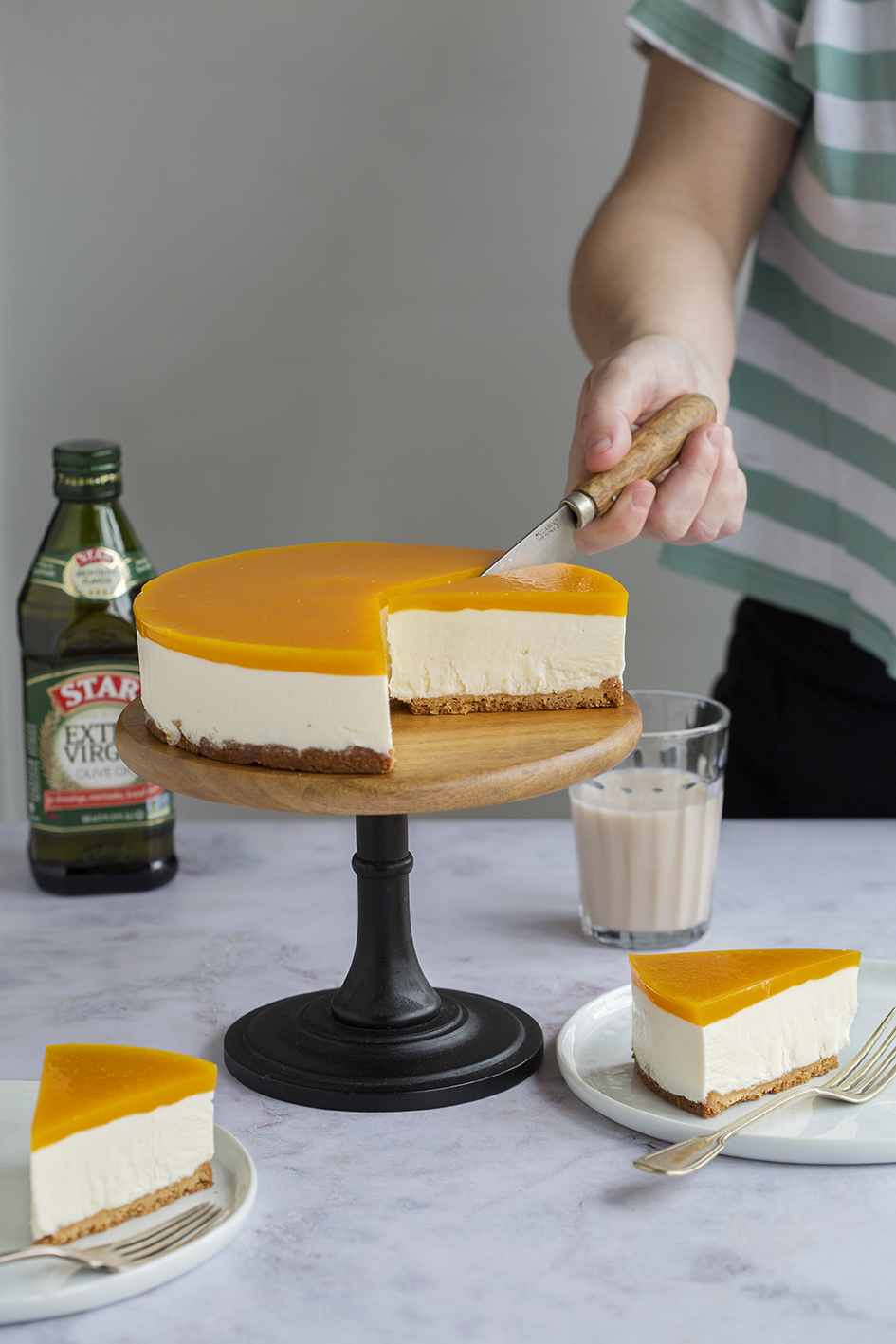 No Bake Mango Cheesecake
