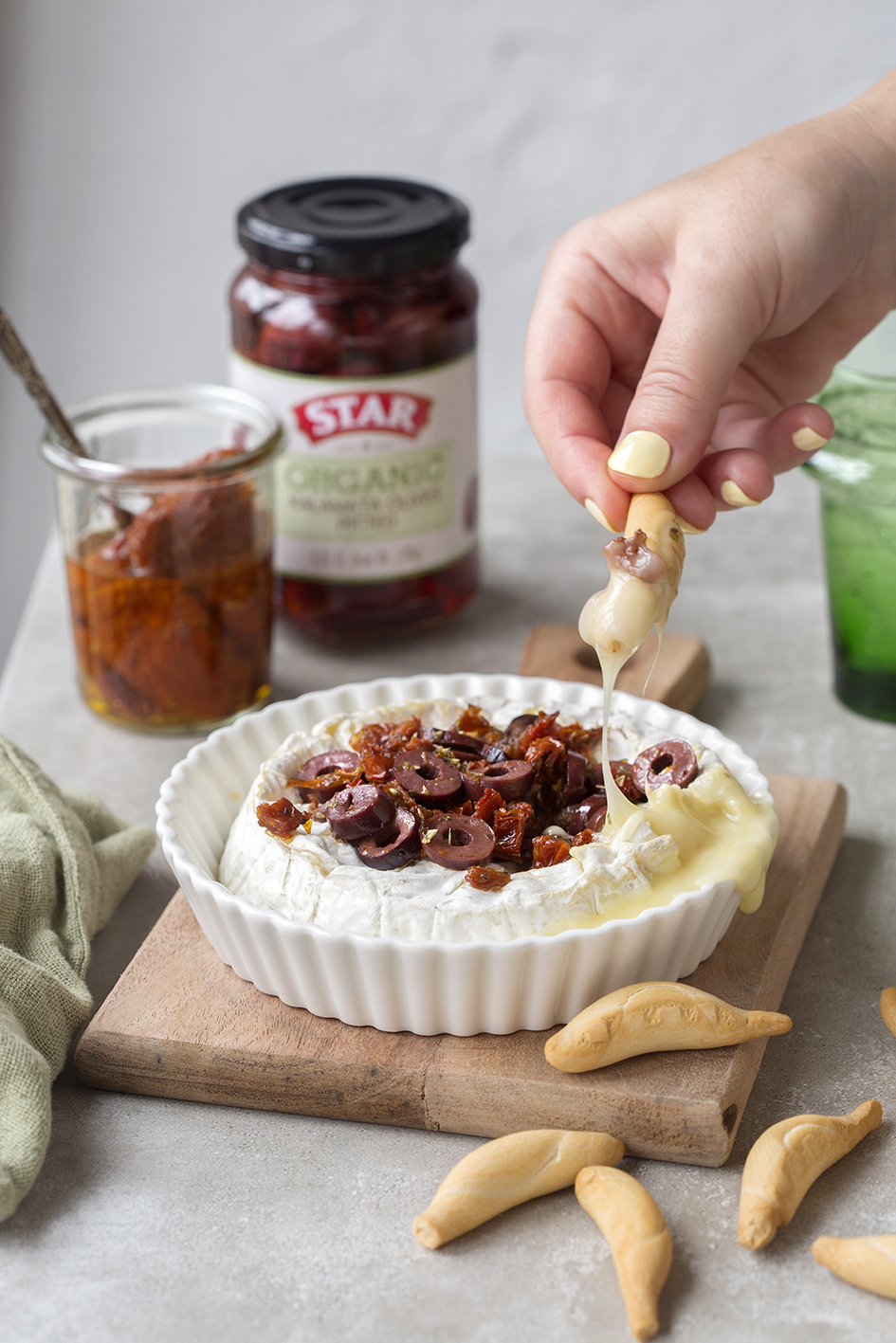 Baked Brie with Olives, An Appetizer that Never Fails