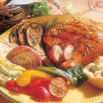 Marinated Grilled Chicken & Vegetables with Olive Bread